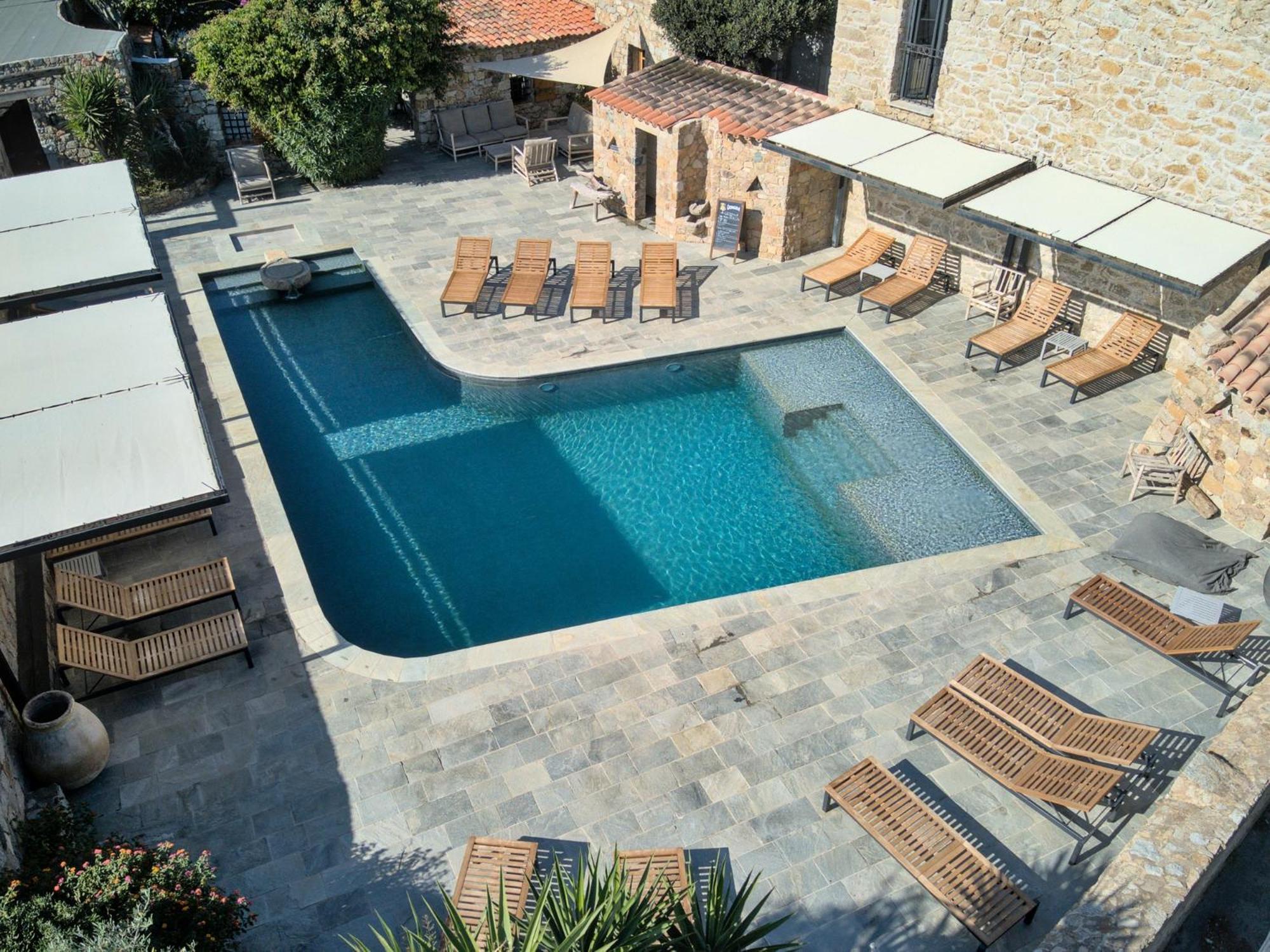 LʼÎle-Rousse Hotel Casa Rossa & Spa מראה חיצוני תמונה